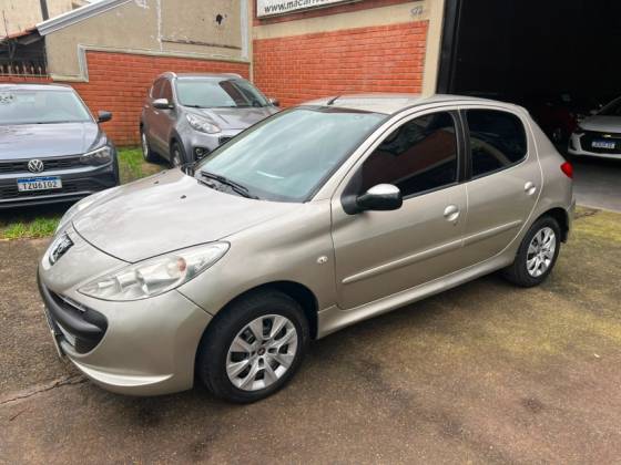 PEUGEOT 207 1.4 XR 8V FLEX 4P MANUAL PEUGEOT 207 1.4 XR 8V FLEX 4P MANUAL